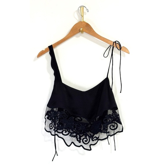 Ulla Johnson Silk Sleeveless Cropped Romilly Lace-Trimmed Top - Picture 2 of 6